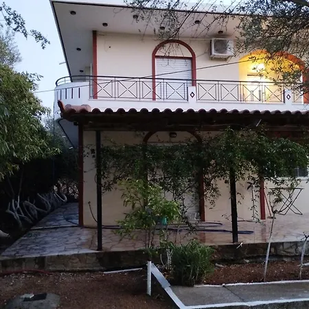 Aggeliki House *